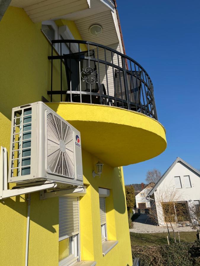 Csikos Apartman Gyenesdiás Zewnętrze zdjęcie