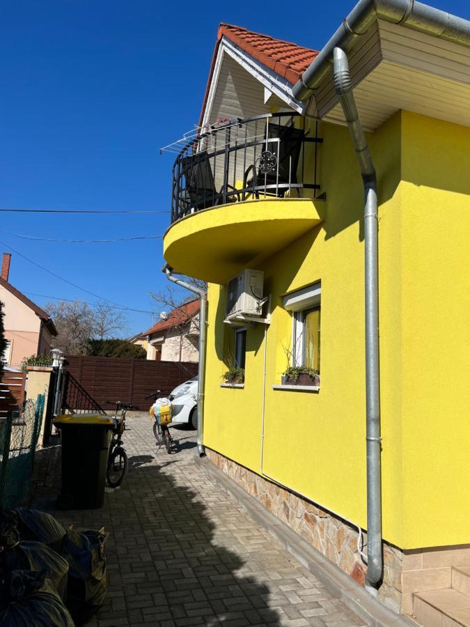 Csikos Apartman Gyenesdiás Zewnętrze zdjęcie