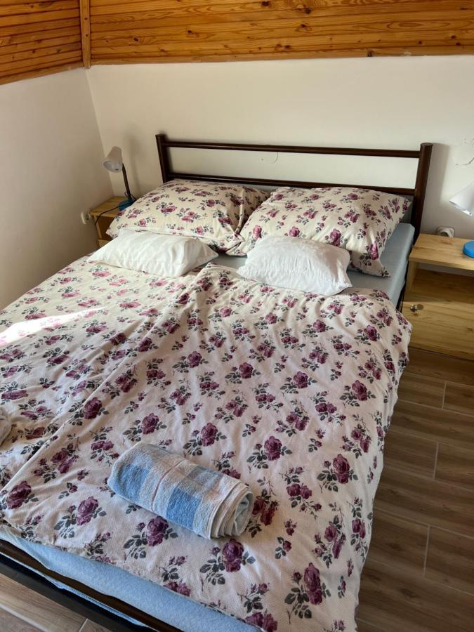 Csikos Apartman Gyenesdiás Zewnętrze zdjęcie