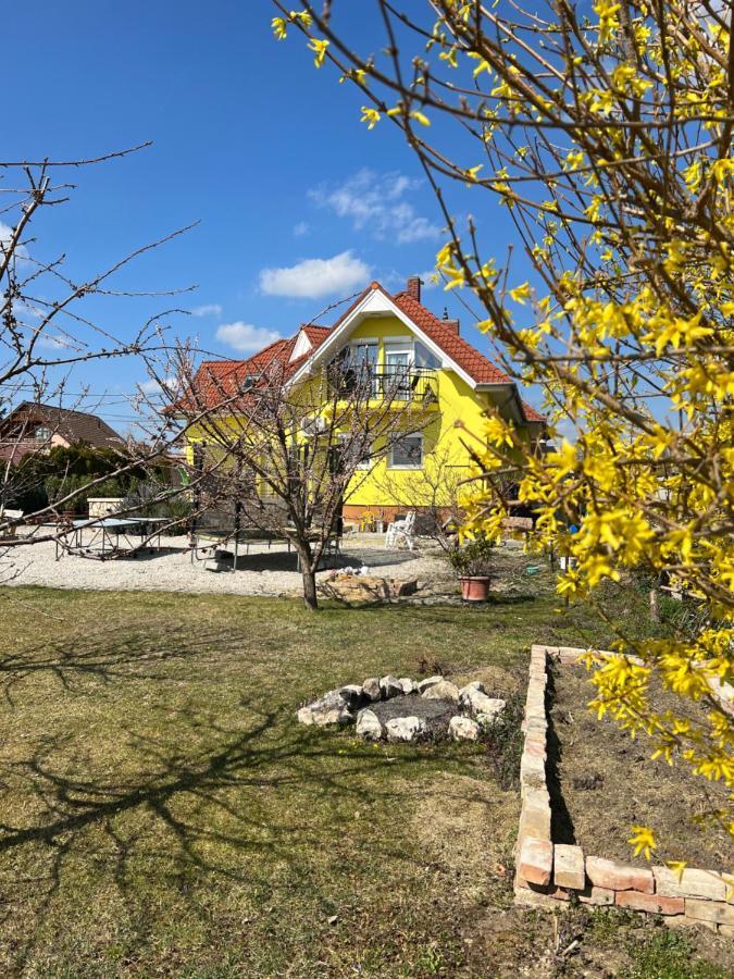 Csikos Apartman Gyenesdiás Zewnętrze zdjęcie